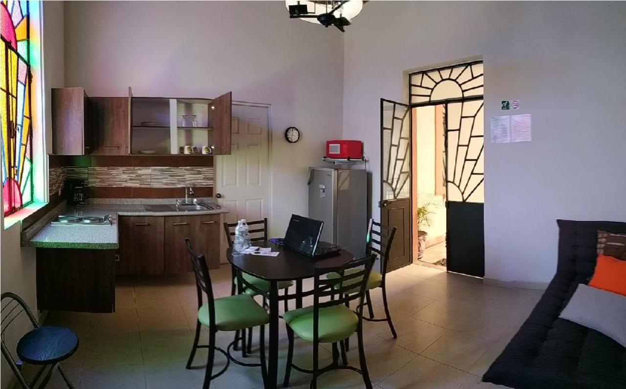 Hotel Del Capitan De Puebla, Departamentos Екстериор снимка